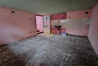 Casă cu 2 camere cu Canalizare în Central - 3
