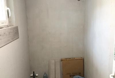 Casă cu 2 camere cu Teren 440 Mp în Central