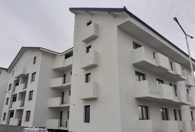 Apartament cu 2 camere decomandat în Mihai Viteazul