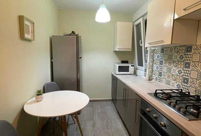 Apartament cu 2 camere decomandat în Exterior Vest