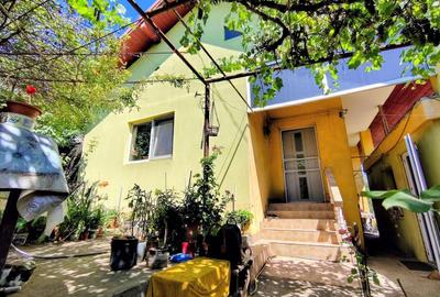 Casă individuală cu 3 camere cu Canalizare în Dâmbul Rotund