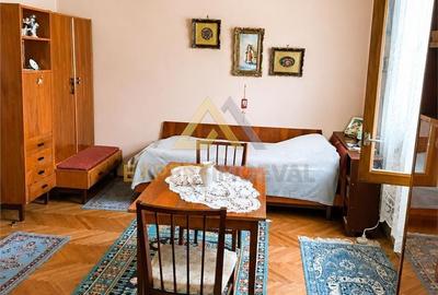 Casă cu 5 camere cu Teren 726 Mp în Copalnic - 1