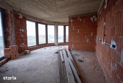 Casă cu 7 camere cu Teren 530 Mp în Sânmartin - 3