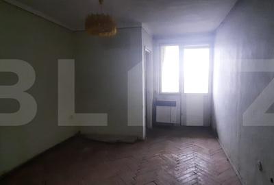 Garsonieră decomandată în Soarelui