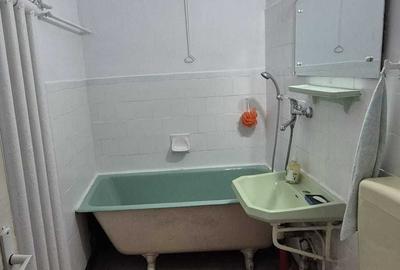 Apartament cu 2 camere semidecomandat în Sud