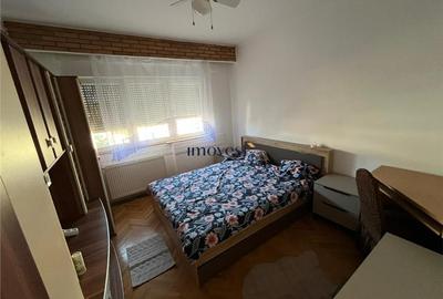 Apartament cu 4 camere decomandat în 14 Mai
