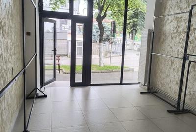 Spațiu comercial, de 22 mp, în Central - 5