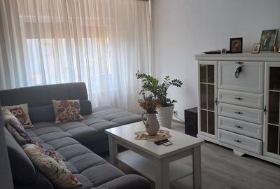 Apartament cu 3 camere decomandat în Găvana