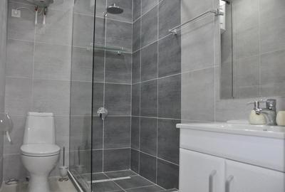 Garsonieră decomandată în Brâncoveanu