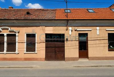 Garsonieră decomandată în Central