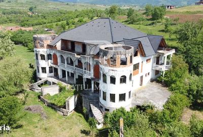 Casă cu 4 camere în Gheghie - 2