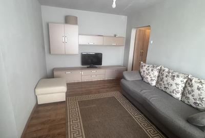 Apartament cu 3 camere decomandat în Central - 1