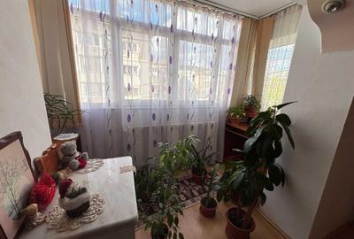 Apartament cu 2 camere decomandat în Central - 2