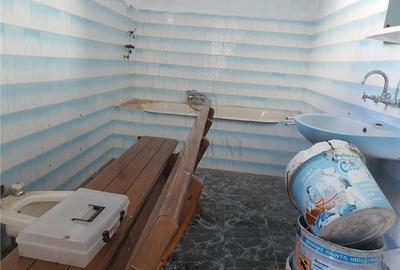 Casă individuală cu 6 camere cu Canalizare în Fratelia - 8