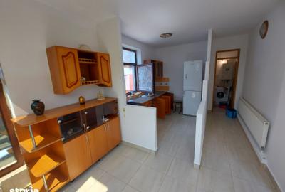 Casă cu 2 camere cu Teren 200 Mp în Central