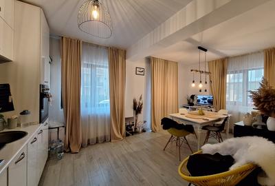 Apartament cu 2 camere semidecomandat, mobilat în Florești