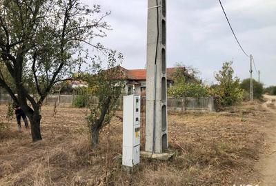 Teren în Izvoru - 2