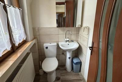 Casă cu 3 camere cu Teren 280 Mp în Central - 2