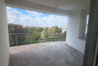 Casă cu 5 camere cu Teren 600 Mp în Mehala - 1