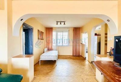 Apartament cu 3 camere decomandat în Decebal
