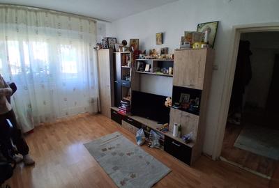 Apartament cu 2 camere decomandat în Gară