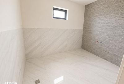Casă cu 4 camere cu Teren 120 Mp în Holboca
