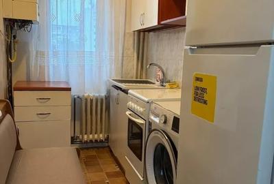 Apartament cu 2 camere decomandat în Mircea cel Bătrân