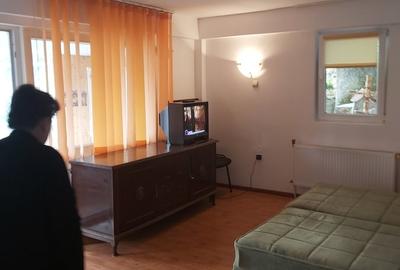 Garsonieră semidecomandată în Central