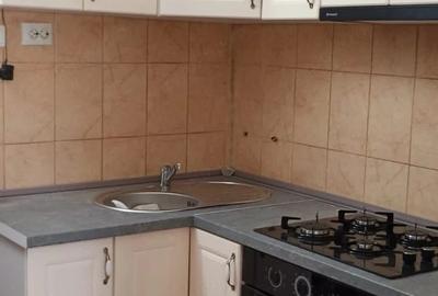 Garsonieră decomandată în Micro 40