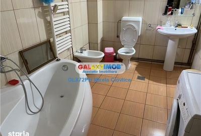 Casă cu 5 camere cu Canalizare în Republicii - 1