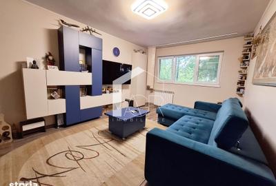 Apartament cu 3 camere decomandat în 9 Mai