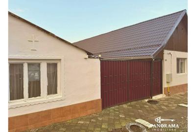 Casă cu 3 camere cu Teren 946 Mp în Vânători