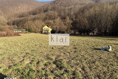 Teren de 1100 mp, în Gilău