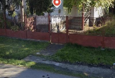 Casă cu 4 camere cu Teren 1000 Mp în Exterior Vest