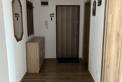 Apartament cu 3 camere decomandat în Central - 1
