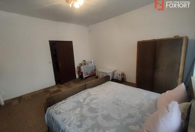 Duplex cu 3 camere cu Canalizare în Central - 13