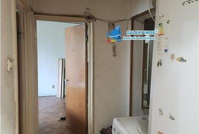 Apartament cu 3 camere decomandat în Pantelimon