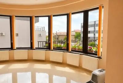Casă individuală cu 12 camere cu Canalizare în Fundeni