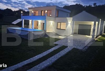 Casă cu 5 camere cu Teren 3200 Mp în Șoimuș
