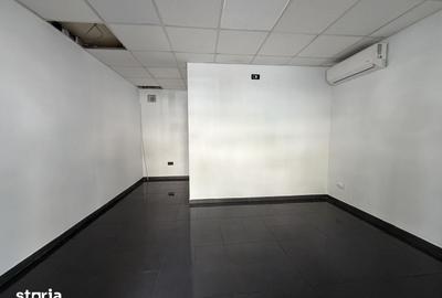 Spațiu comercial, de 18 mp, în Central - 4