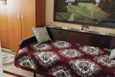 Apartament cu 3 camere semidecomandat în Central - 5