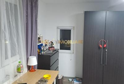 Casă cu 4 camere cu Teren 100 Mp în Colentina