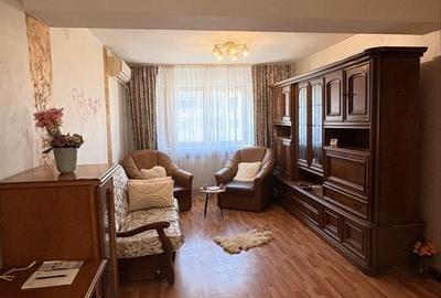 Apartament cu 3 camere decomandat în Ultracentral