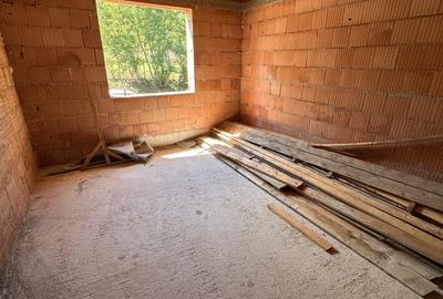 Casă individuală cu 4 camere cu Teren 386 Mp în Cetate - 9