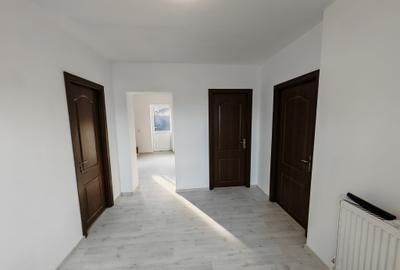 Casă individuală cu 3 camere cu Canalizare în Tache - 3