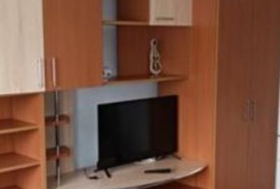 Apartament cu 1 camere semidecomandat în Tractorul - 4