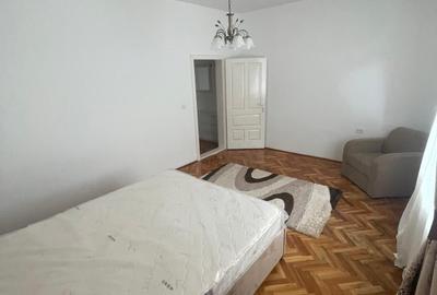 Apartament cu 3 camere decomandat în Spitalul Județean - 2