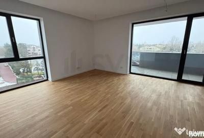 Apartament cu 2 camere decomandat în Sud
