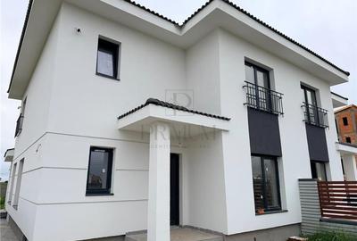 Duplex cu 5 camere cu Canalizare în Moșnița Nouă - 2