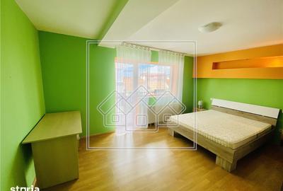 Apartament cu 3 camere semidecomandat în Turnișor - 5